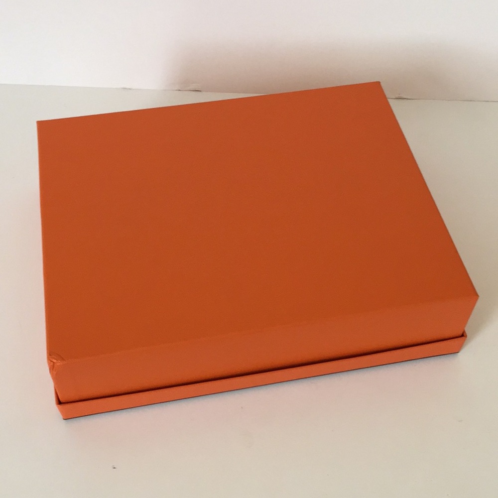 HERMÈS box - Medium - Picture 3 of 6